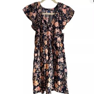OLD NAVY FLUTTER SLEEVE FLORAL